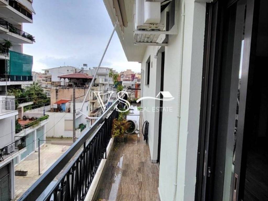 Θέα απο μπαλκόνι