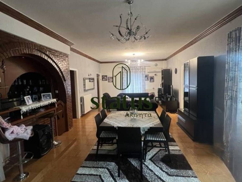 Σαλονοτραπεζαρία