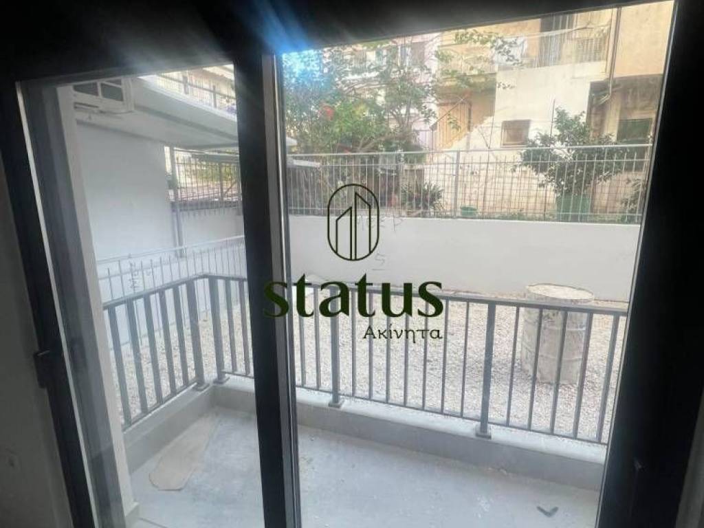 Μπαλκονόπορτα