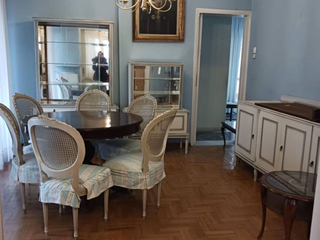 τραπεζαρια