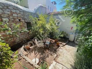 West garden from top of ruins lookinig towards house