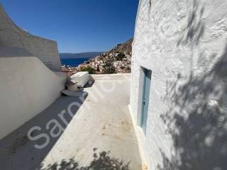 Cisterna under chapel terrace - wonderful sea views