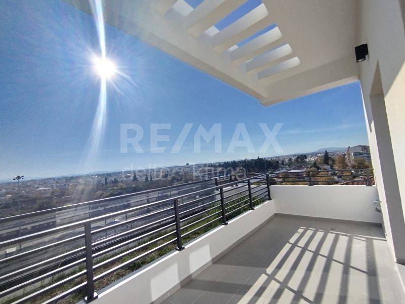 Θέα από μπαλκόνι