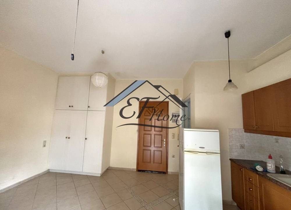 Ενιαίος χώρος υπνοδωμάτιο-κουζίνα