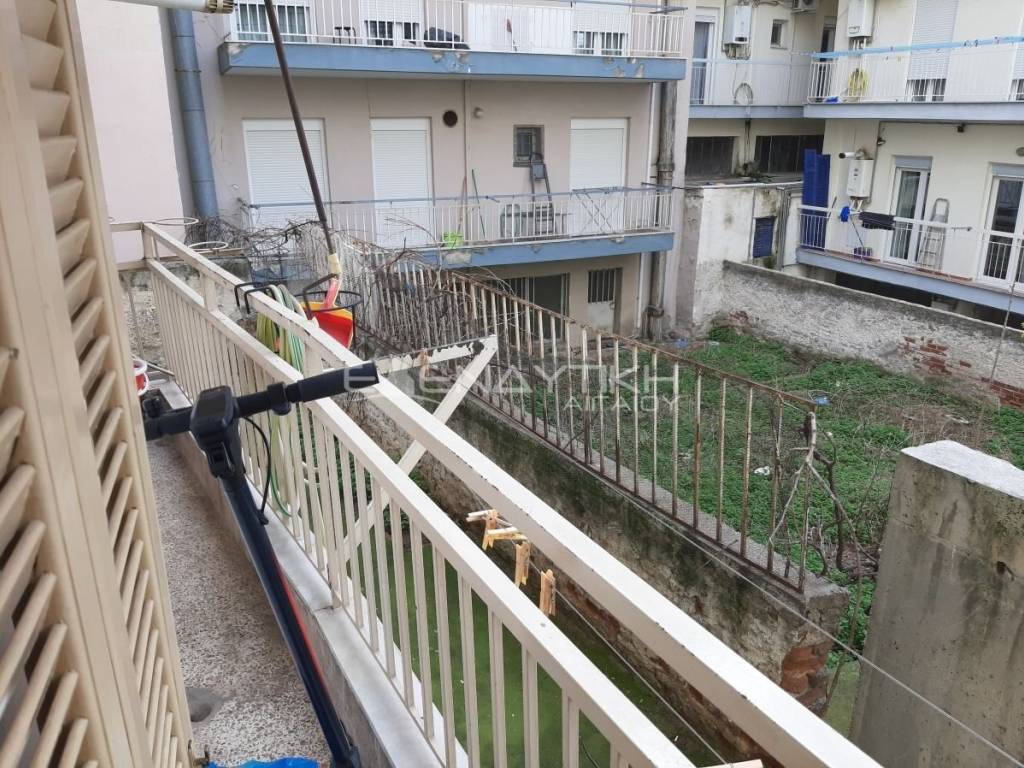 Θέα από μπαλκόνι