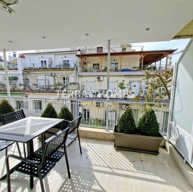 Θέα από μπαλκόνι