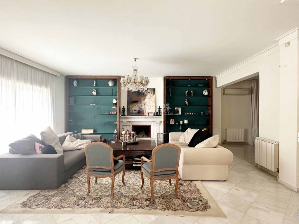 Εσωτερικοι χώροι