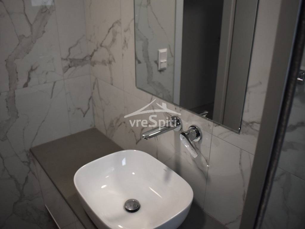 ΑΠΟΨΗ ΛΟΥΤΡΟΥ