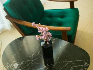 Forumland Real Estate, Τραπεζάκι