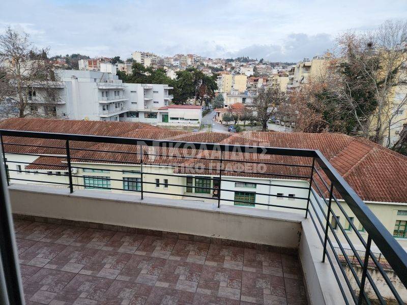 Θέα από μπαλκόνι