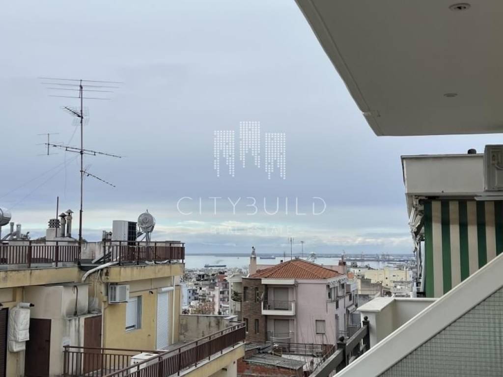 Θέα από μπαλκόνι