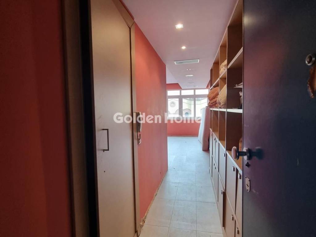 Χολ - Διάδρομος