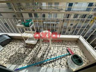 Καβάλα, Κέντρο: Πωλείται ανακαινισμένο διαμπερές Διαμέρισμα 74τ.μ.