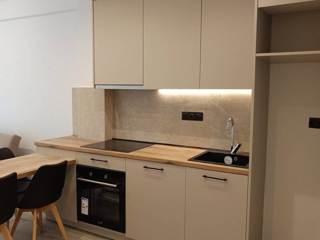 Forumland Real Estate, Σαλοκουζίνα