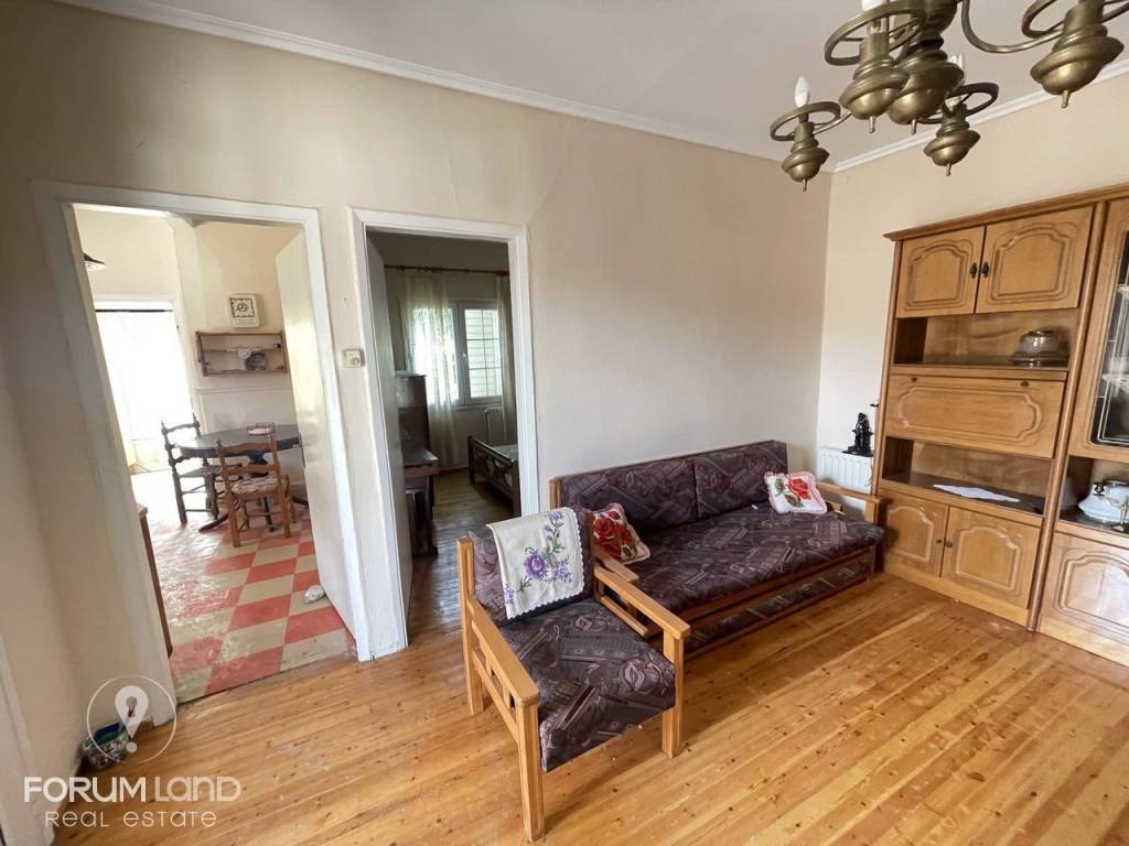 Forumland Real Estate, Καθιστικό