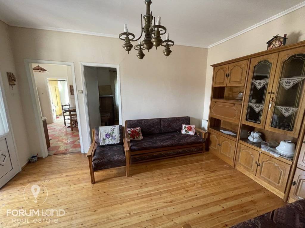 Forumland Real Estate, Καθιστικό