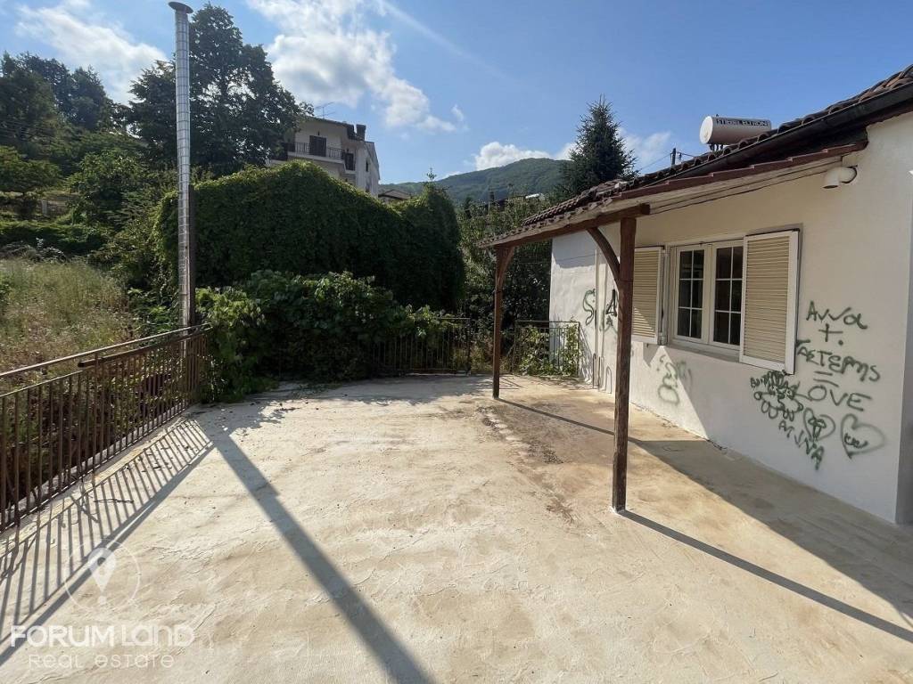 Forumland Real Estate, Βεράντες