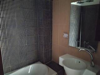 YPARCHEI MPANIO STO ISOGEIO KAI STON 1o OROPHO