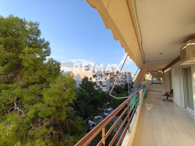 Θέα από μπαλκόνι