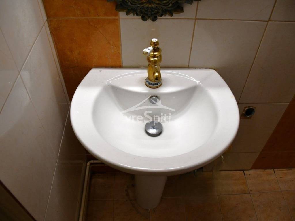 ΑΠΟΨΗ ΜΠΑΝΙΟΥ