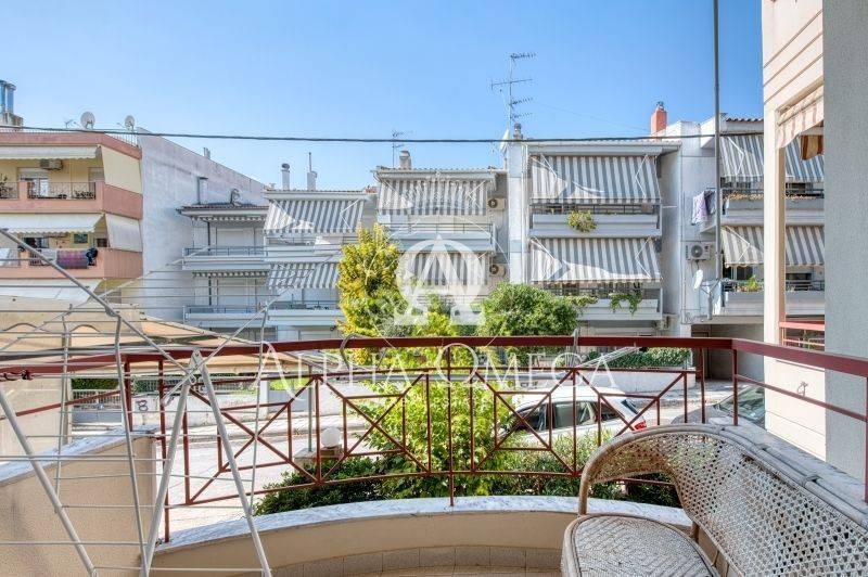 Θέα από μπαλκόνι