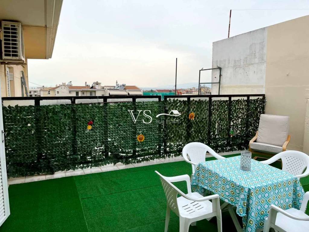 Θέα απο μπαλκόνι