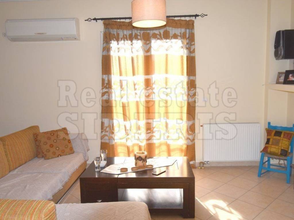 Σαλόνι με τζάκι