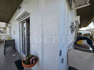 Βεράντα γωνιακή