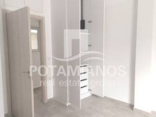 Υπνοδωμάτιο,B