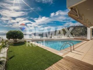 Θέα από μπαλκόνι