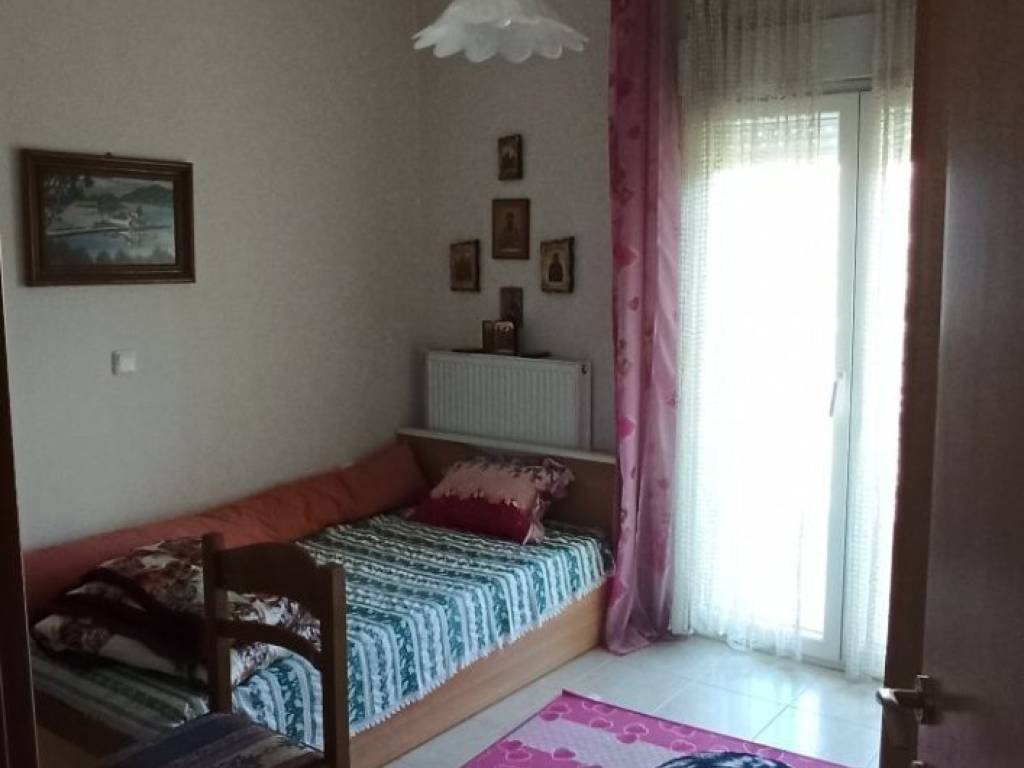 Γκαρσονιέρα προς πώληση στο Λιτόχωρο