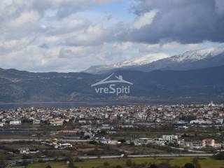 ΘΕΑ ΤΟ ΛΕΚΑΝΟΠΕΔΙΟ ΚΑΙ ΤΗΝ ΛΙΜΝΗ