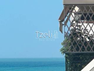 Θέα απο μπαλκόνι