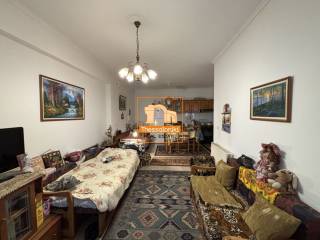 Ωραιόκαστρο, Γκαρσονιέρα