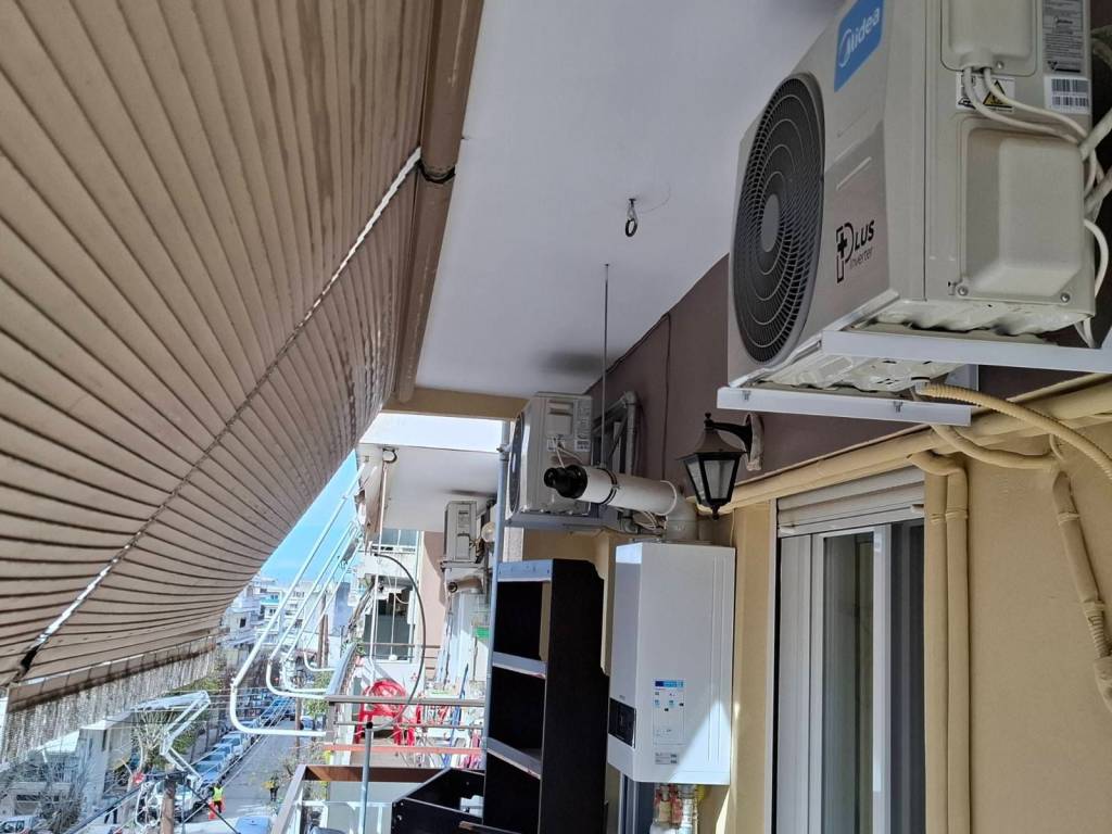 ΜΠΡΟΣΤΙΝΟ ΜΠΑΛΚΟΝΙ