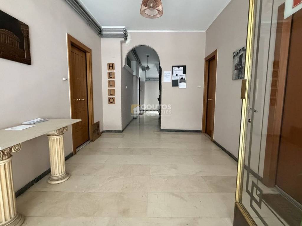 Εσωτερικοι χώροι