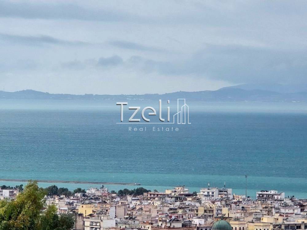 Θέα απο μπαλκόνι