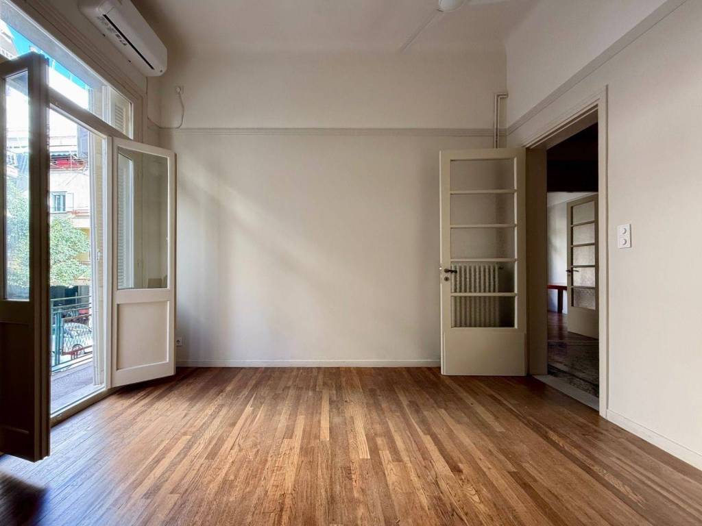 fokionos_negri_residential_apartment_for_rent