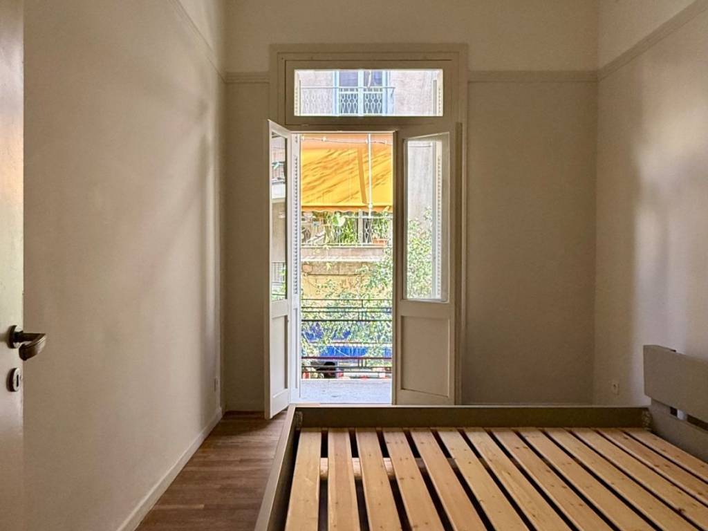 fokionos_negri_residential_apartment_for_rent