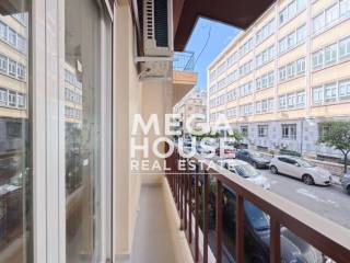 Mikro boethetiko mpalkoni