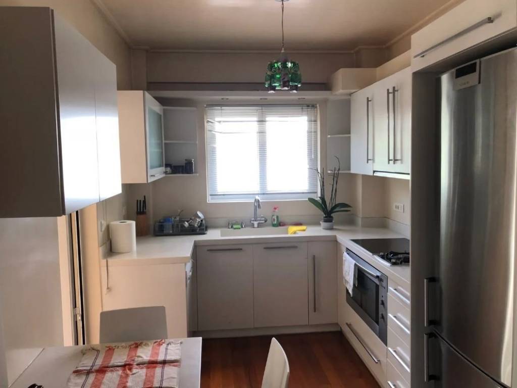 Second floor apartment of 85 sq m.