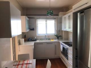 Second floor apartment of 85 sq m.