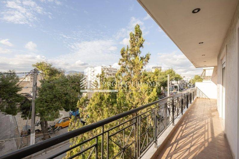 Θέα από μπαλκόνι