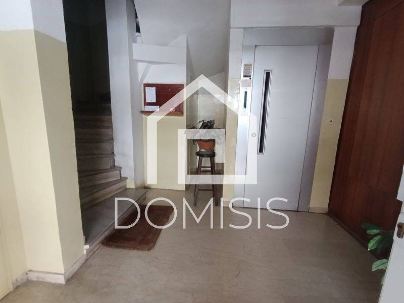 Είσοδος οικοδομής