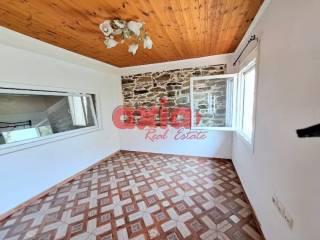 Ενοικιάζεται  Μονοκατοικία 50τ.μ.με μικρή αυλή. 