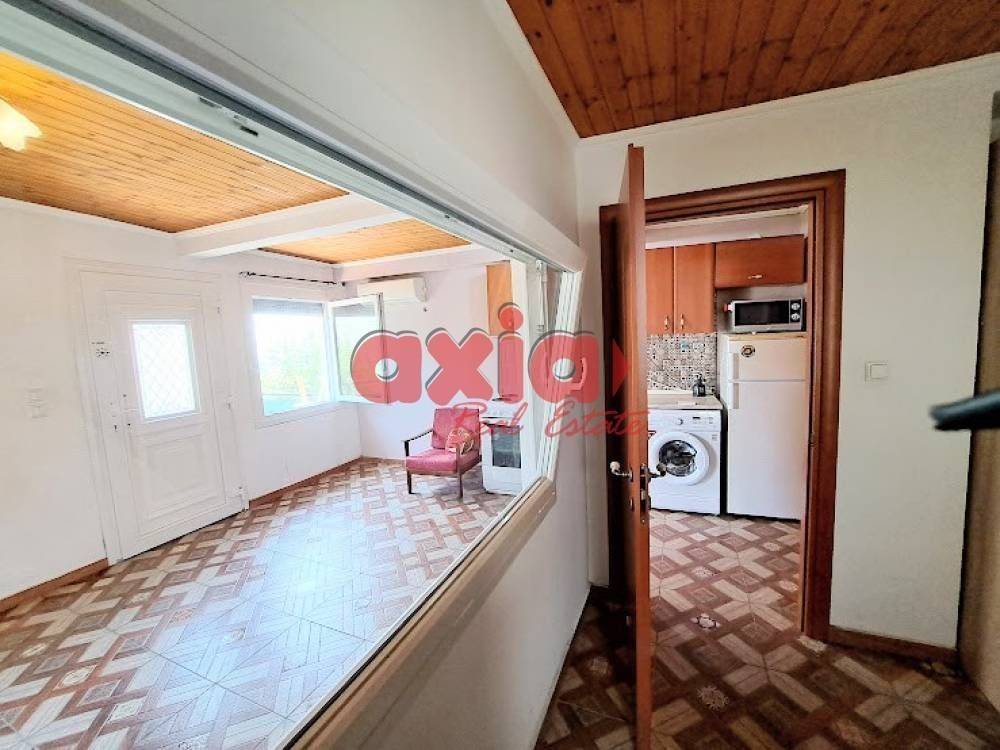 Ενοικιάζεται  Μονοκατοικία 50τ.μ.με μικρή αυλή. 