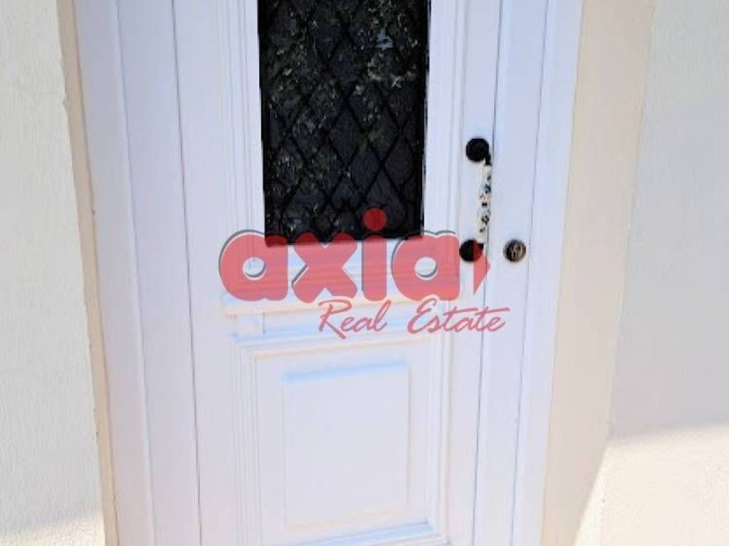 Ενοικιάζεται  Μονοκατοικία 50τ.μ.με μικρή αυλή. 