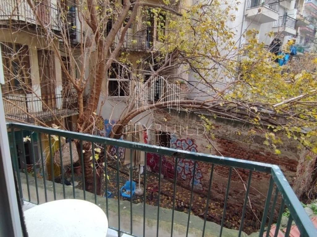 Θέα από μπαλκόνι