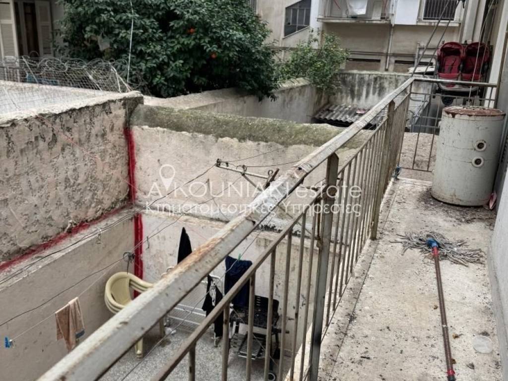 Θέα από μπαλκόνι