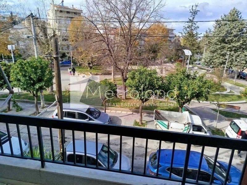 Θέα από μπαλκόνι